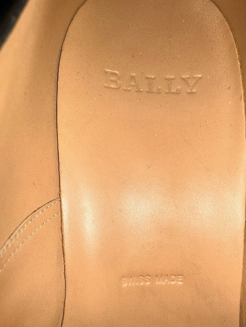 Bally distinctive handcrafted
